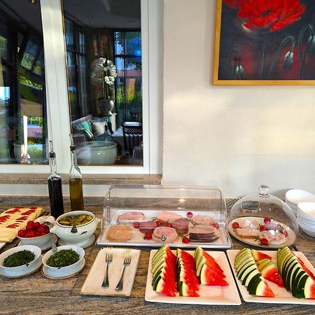 Bauer Hotel Und Restaurant Фельдкирхен Экстерьер фото