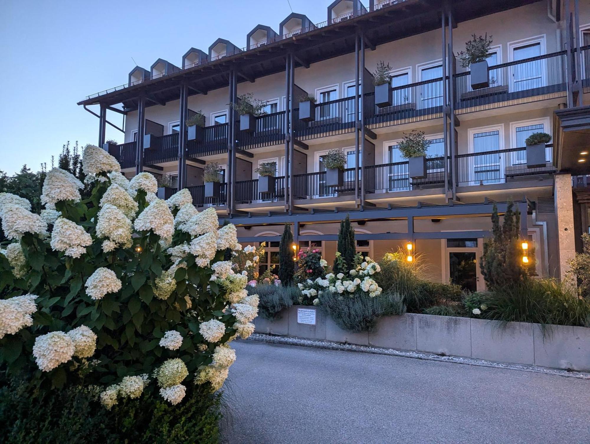 Bauer Hotel Und Restaurant Фельдкирхен Экстерьер фото