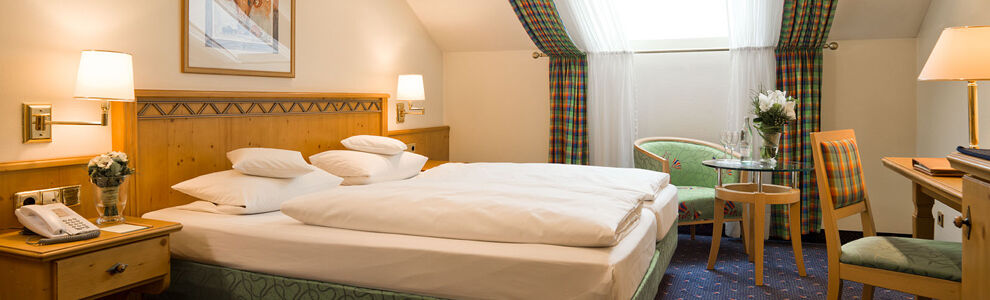 Bauer Hotel Und Restaurant Фельдкирхен Экстерьер фото